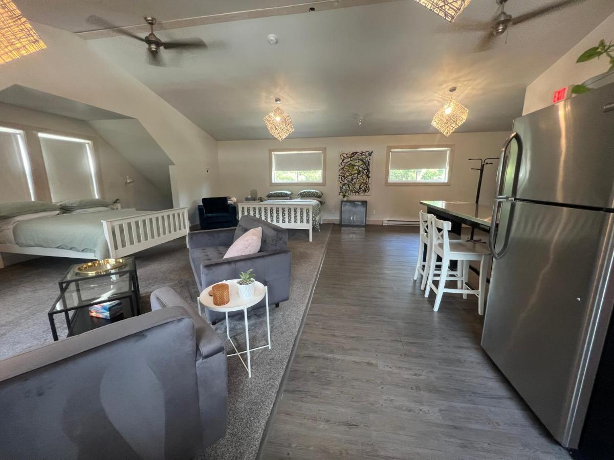 Fieldstone Guesthouse Clearwater Esterno foto
